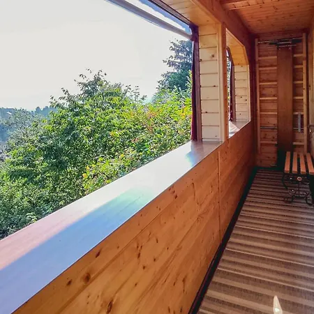 Apartamento біля лісу *