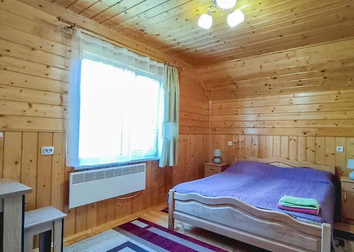 біля лісу Апартаменты Яремча
